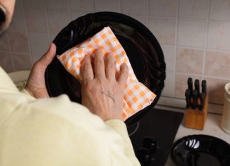 Contaminazioni in casa, occhio agli strofinacci