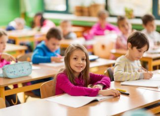 Scuola, via alle iscrizioni online (ma non serve correre)