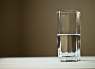 Il miracolo dell’acqua alcalina? Neppure a Lourdes…