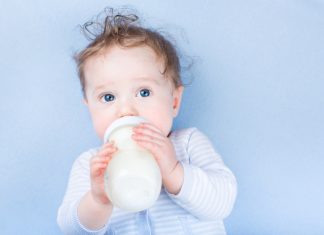 Latti per neonati e olio di palma: ritirato il Novalac per i contaminanti