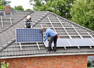 Dal Parlamento Ue via libera alla patente per le aziende verdi. Polemica sul nucleare PAMMELLI SOLARI CAMBIO CONTATORE comunità energetiche