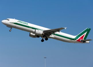 Confconsumatori: “I rimborsi di Alitalia non valgono per tutti i voli”
