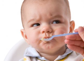 Baby food, i cibi industriali non sono meglio di quelli naturali