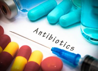 Gli antibiotici della famiglia dei fluorochinoloni sono rischiosi per molti usi comuni antibiotici