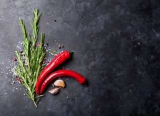 Miti alimentari, zucchero, sale, fritture e spezie: il vero e il falso