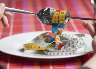 La dieta chetogenica? Funziona ma può danneggiare il fegato