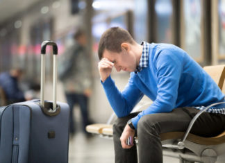 Volo in ritardo o cancellato: reclamo fai-da-te o tramite agenzia? VOLI RIMBORSO