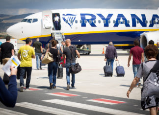 Far West Ryanair, dove i diritti del passeggero non valgono un soldo bucato
