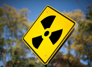 Fukushima, il governo ha deciso: l’acqua radioattiva verrà sversata in mare FUKUSHIMA