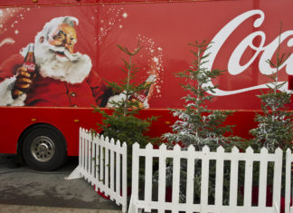 La pubblicità di Coca-cola secondo Greenpeace (il video)
