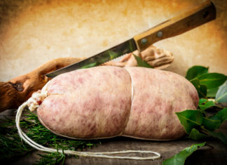 Cotechino e zampone: come riconoscere i difetti al primo sguardo
