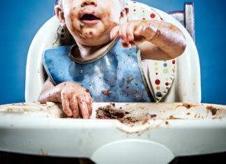 Baby food: ecco come le industrie educano i neonati a una dieta zucchero-dipendente