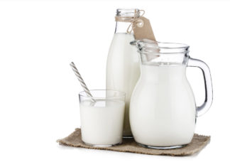 Ha senso consumare il latte da adulti? Vediamoci chiaro