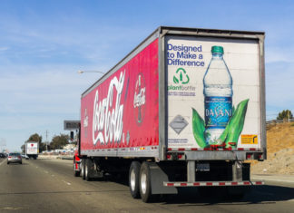 Come Coca-Cola e Pepsi guadagnano milioni negli Usa imbottigliando… l’acqua di rubinetto