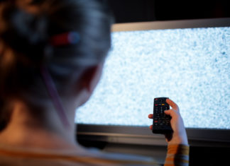 Le trappole del voto europeo che mettono a rischio la riparabilità di tv e monitor digitale terrestre tv
