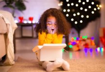 Regali per bambini, come controllare se sono a rischio avvelenamento, soffocamento o lesioni REGALI