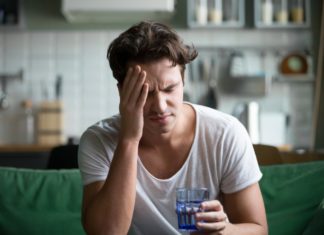 Aifa riscontra danni epatici con uso di metamizolo (principio attivo della Novalgina) MAL DI TESTA