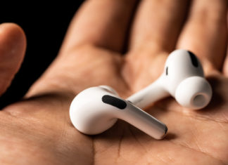 Apple, l’aggiornamento rende inutilizzabili gli AirPods AIRPODS