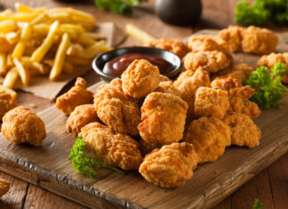 Nuggets di pollo, 14 alla prova: carne, impanatura e…farmaci. Il test svizzero NUGGETS DI POLLO