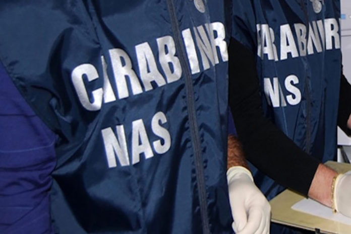FALSO EXTRAVERGINE NAS FALSO EXTRAVERGINE NAS PLASTICA