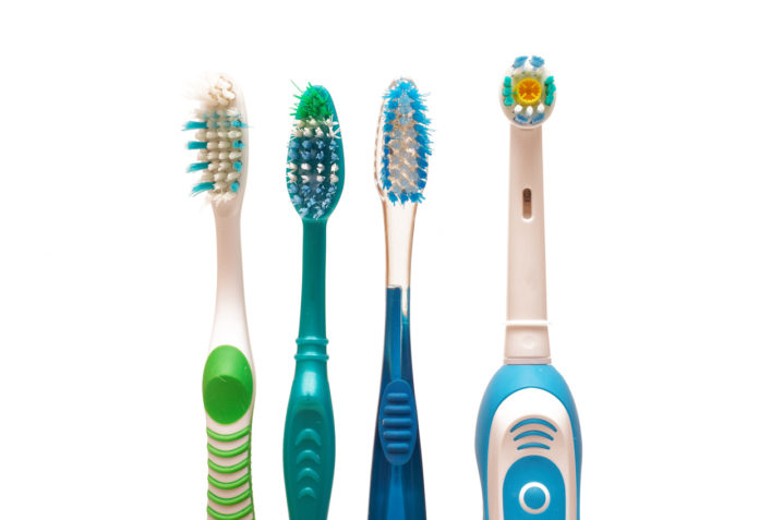 Row of toothbrushes SPAZZOLINO ELETTRICO