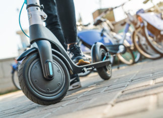 Monopattini elettrici, targa e assicurazione dal 16 maggio MONOPATTINI ELETTRICI
