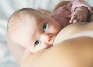 Allattamento a rischio: cos’è e come fare domanda allattamento