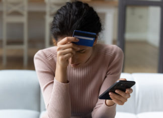 La nuova truffa web: mentre compri finisci su un sito fotocopia. Colpiti H&M, Nero Giardini, Bershka e altri truffa web