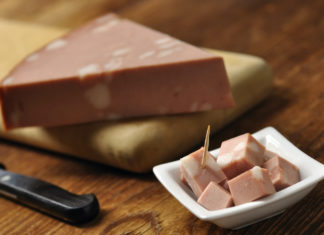Listeria, richiamati molti lotti di Mortadella a tranci Veroni venduti anche da Coop e Conad listeria