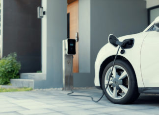L’Ue punta sulle auto elettriche: dal 2035 scompaiono quelle a benzina e diesel auto elettriche