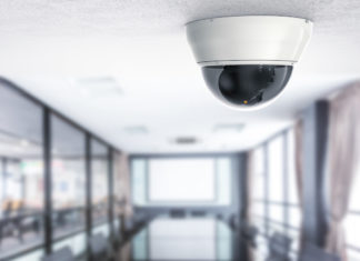 Quando è possibile installare le telecamere sul posto di lavoro e quali sono le sanzioni previste telecamere