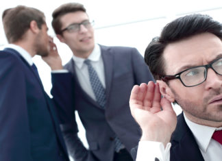 Come tutelare la privacy tra colleghi di lavoro PRIVACY COLLEGHI