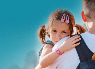 Privacy, i braccialetti per geolocalizzare i bambini rischiano di favorire ladri e malintenzionati? braccialetti