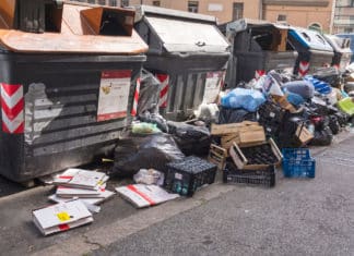 Raccolta porta a porta in centro a Roma, scoppia la grana degli orari degli uffici