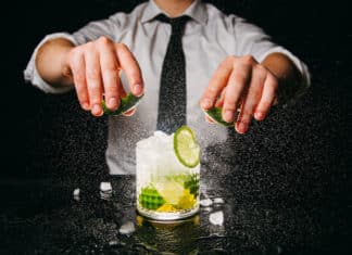 Zucchero, ghiaccio, cachaça, lime e… pesticidi: la caipirinha è servita caipirinha lime