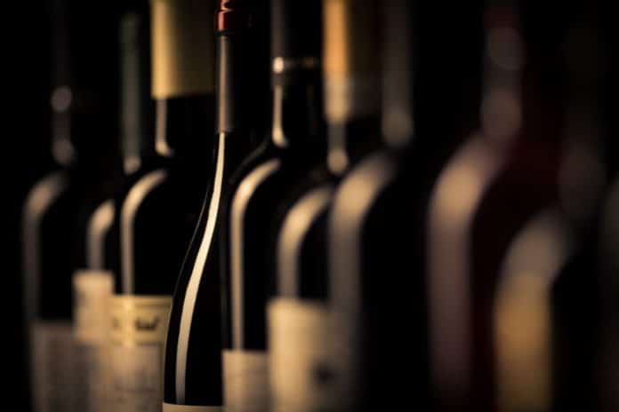 vetro vino bottiglie VINO DEALCOLATO SENZA ALCOOL