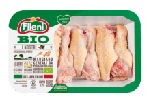 Dichiarazione ingannevole su mangime 100% italiano: Antitrust multa Fileni per i polli bio fileni