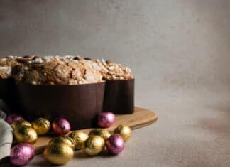 Uova e colombe di Pasqua scadute o vendute come “falsi” prodotti artigianali