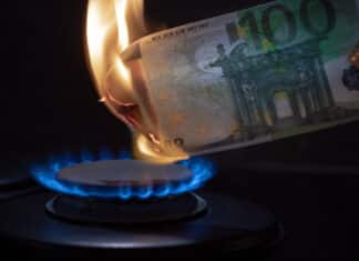 Bollette: in Basilicata il “pasticciaccio” del bonus gas che va restituito luce e gas
