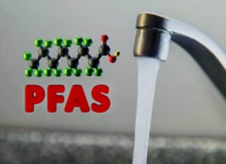 Pfas, in vigore i nuovi limiti per le acque potabili in Italia pfas acqua