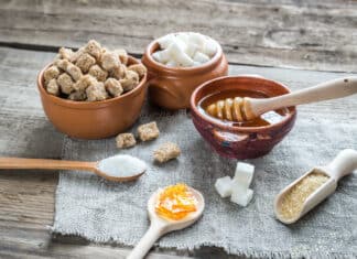 Miele, zucchero di canna, agave… Vediamo le differenze tra gli zuccheri ZUCCHERO
