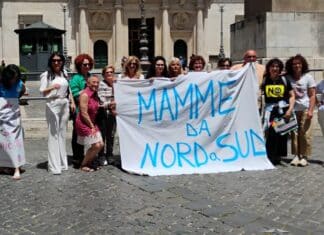 Stop a Pfas, fanghi tossici, inceneritori, inquinamento: l’appello della rete “Mamme da Nord a Sud” mamme da nord a sud pfas