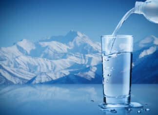 Il nuovo test: su 18 acque minerali solo 4 senza tracce di pesticidi ACQUE MINERALI PESTICIDI PFAS