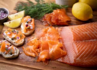 Salmone affumicato, la Corte Ue cancella la regola delle 96 ore SALMONE SELVAGGIO