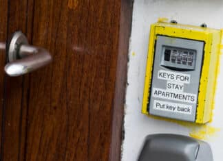 Affitti brevi, il check-in non potrà più essere da remoto ma va fatto di persona