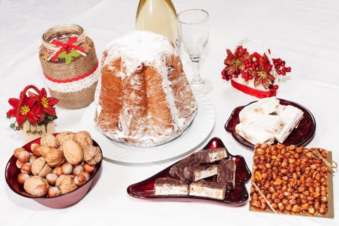 Christmas table PANDORO TORRONE