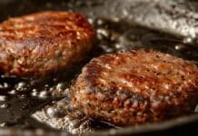 Ecco quando è sicuro mangiare carne al sangue. Il video