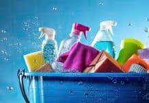 Detergenti multiuso: bocciato Ajax (contiene lilial), Mastro Lindo si ferma al 6° posto (su 10) SALVIETTE LAVAPAVIMENTI