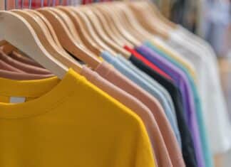T-shirt e jeans, quanto costerebbe davvero una filiera tutta made in Italy? made