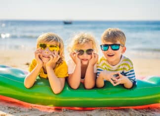 Farmaci, sole, bagno, mal d’auto: i consigli del Bambino Gesù per un’estate sicura BAMBINO ESTATE